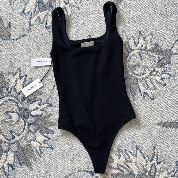 Aritzia Tops - NWT! Aritzia Irwin Body Suit